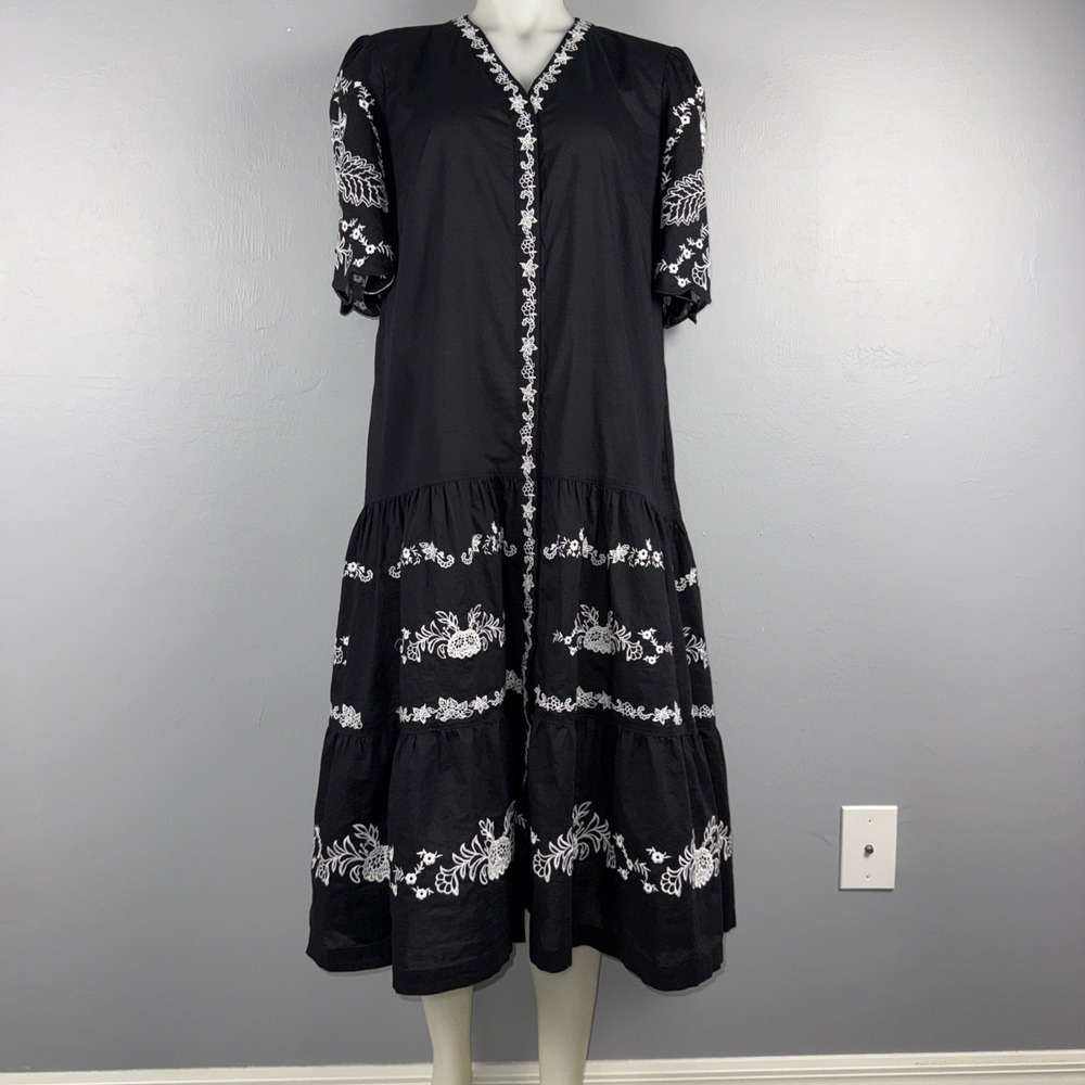 Chico's Embroidered Tiered Dress Women M Black White Floral Button up